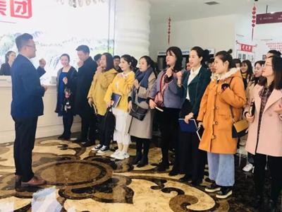 熱烈歡迎丨昌禾商學(xué)院，柔然彩虹隊(duì)光臨寧夏昌禾裝飾參觀學(xué)習(xí)！