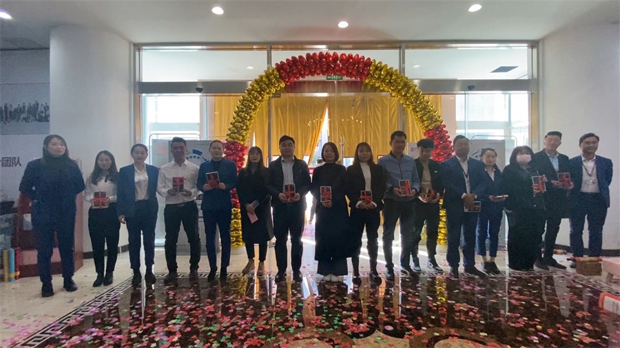 昌禾裝飾丨10月總結(jié)表彰暨11月活動(dòng)啟動(dòng)大會(huì)圓滿結(jié)束！一起領(lǐng)盲盒啦~